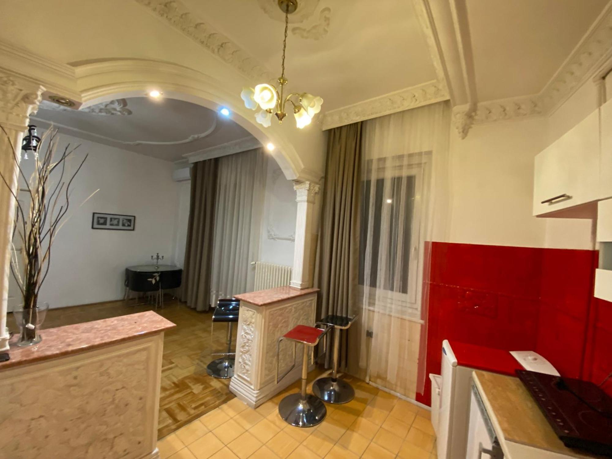 Apartment And Rooms Heart Of The City บูดาเปสต์ ภายนอก รูปภาพ