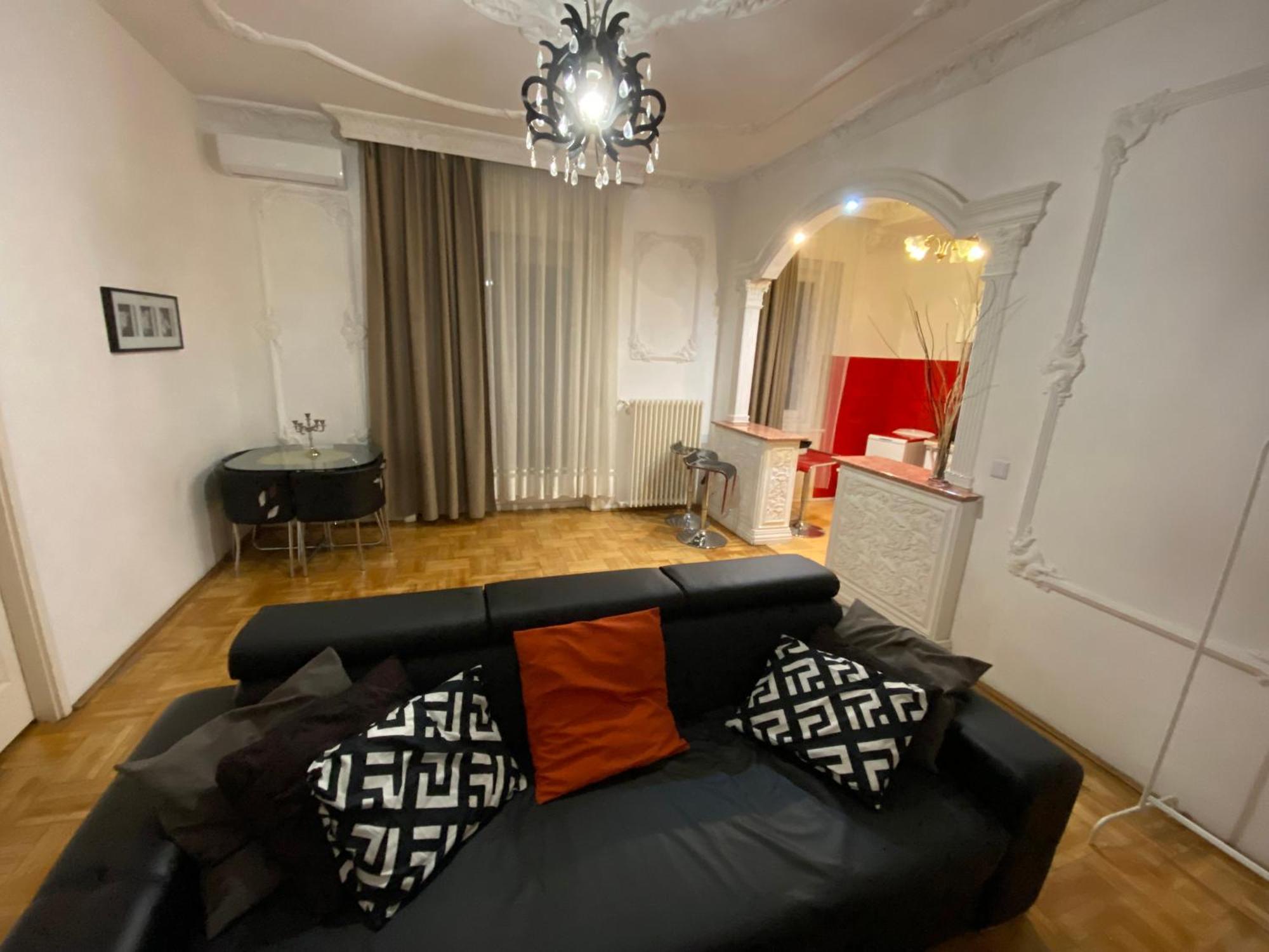 Apartment And Rooms Heart Of The City บูดาเปสต์ ภายนอก รูปภาพ