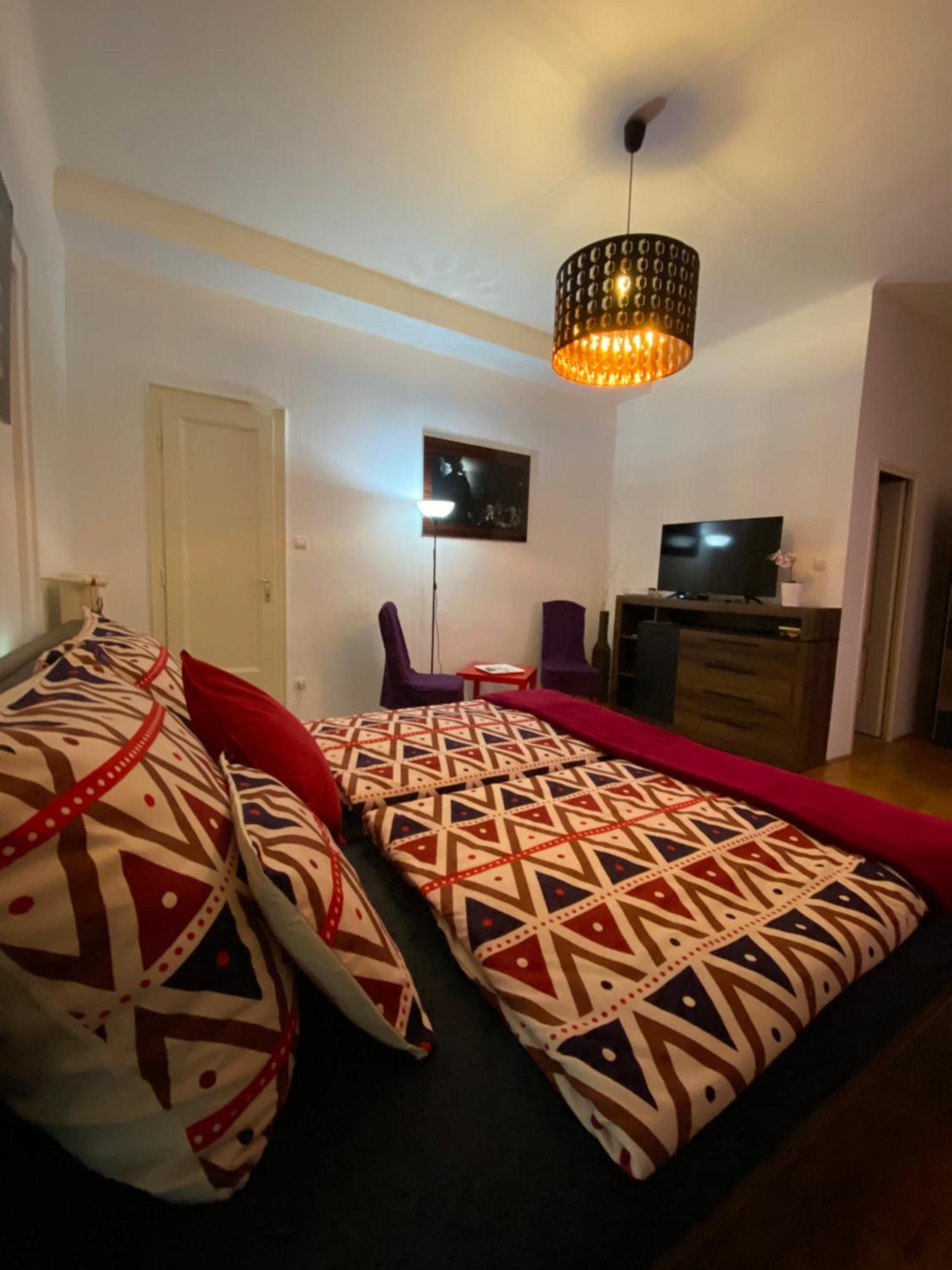 Apartment And Rooms Heart Of The City บูดาเปสต์ ภายนอก รูปภาพ