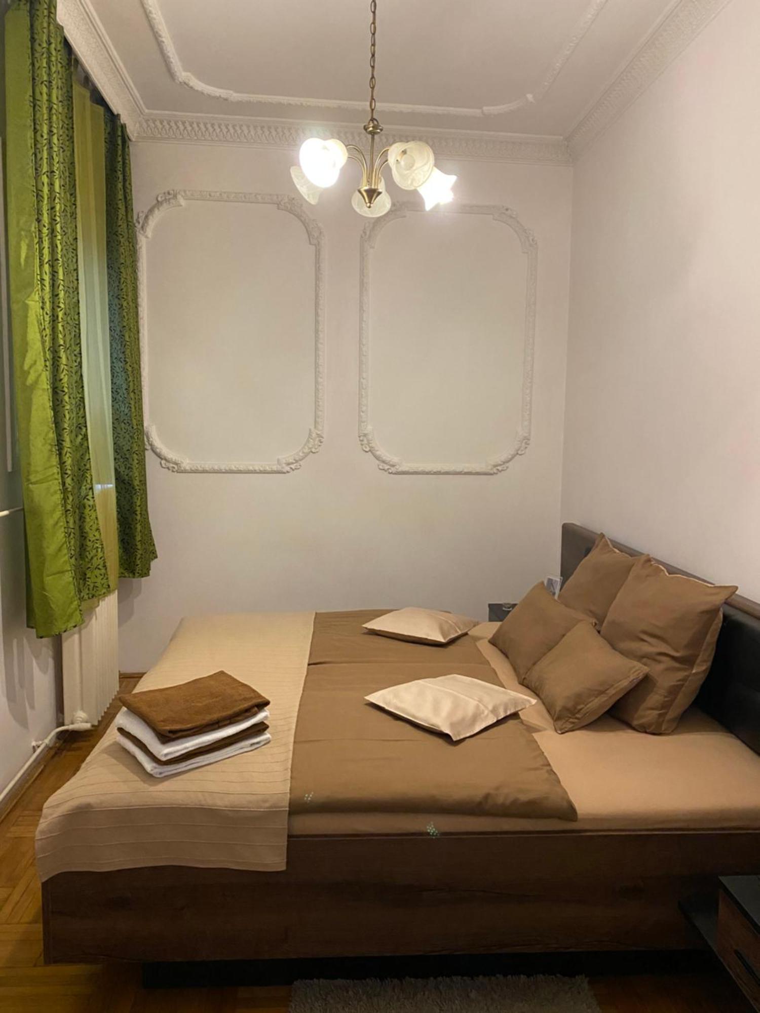Apartment And Rooms Heart Of The City บูดาเปสต์ ภายนอก รูปภาพ