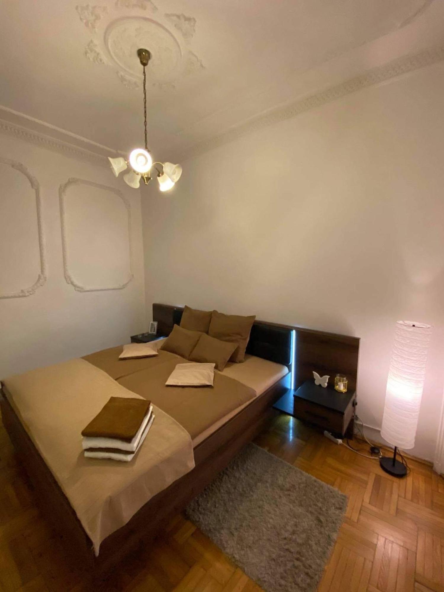 Apartment And Rooms Heart Of The City บูดาเปสต์ ภายนอก รูปภาพ